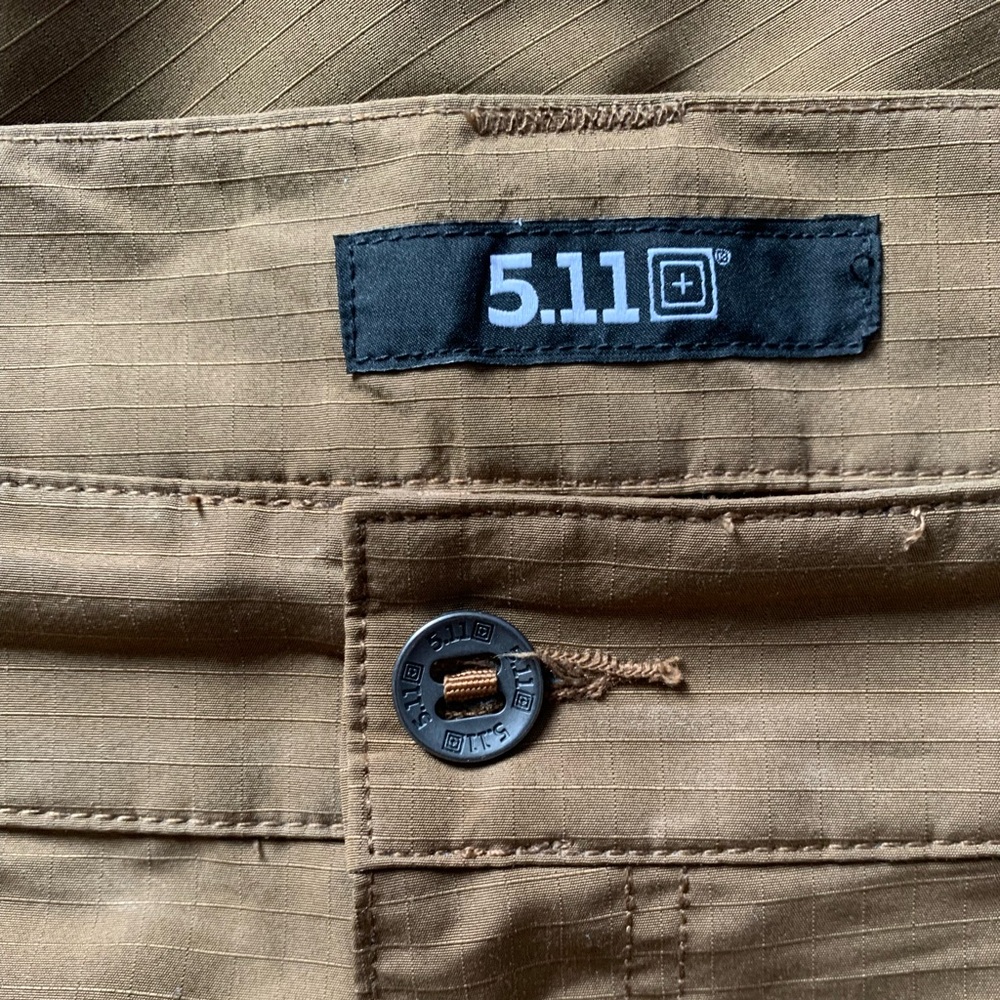 LIKE NEW 5.11 Tactical Connor Cargo Tactical Utility Pants Battle Brown Size 42 - Picture 7 of 9